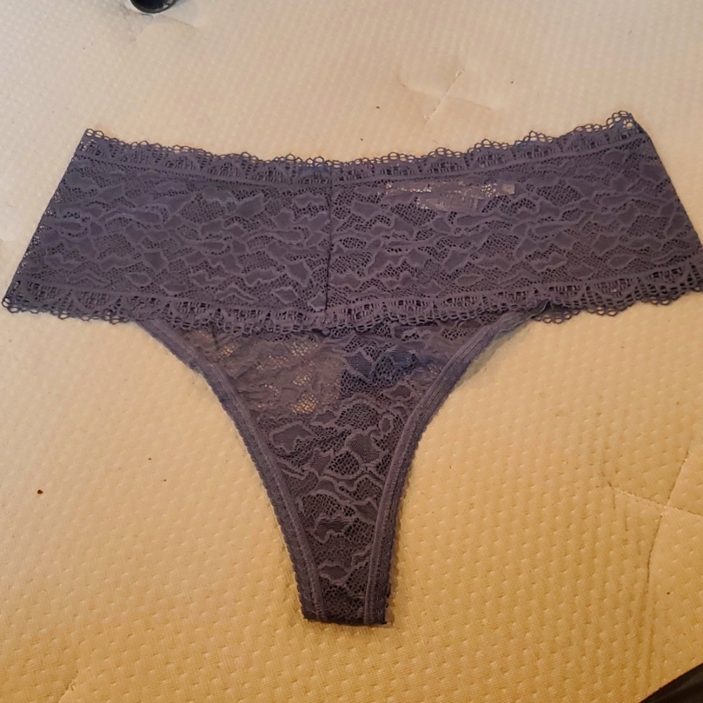 NWT Soma Embraceable Lace Thong